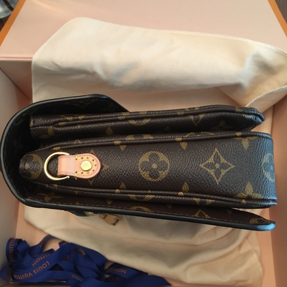 SOLD LV Pochette Metis Monogram - Picture 7 of 15